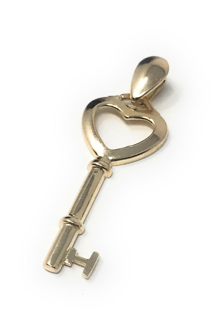 14K Gold Key to My Heart Plain Charm Pendant